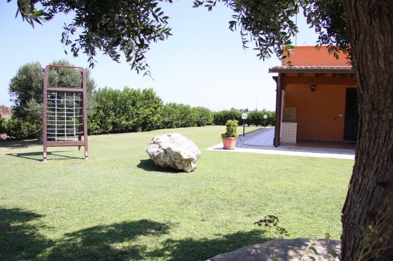 Villa Il Casale Di Zio Marco Torre Chianca Exterior foto